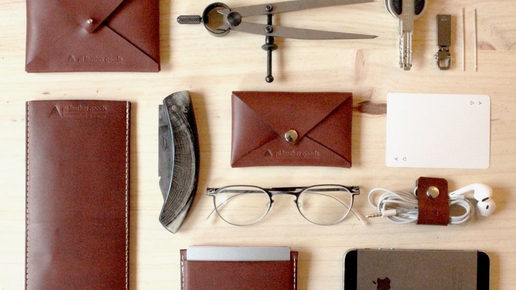 Four Factors To Consider When Looking For A Leather Goods Manufacturer